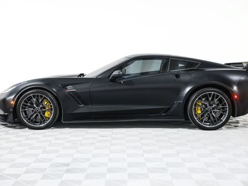 Used 2016 Chevrolet Corvette Z06 w/ 3LZ Preferred Equipment Group RWD image 17