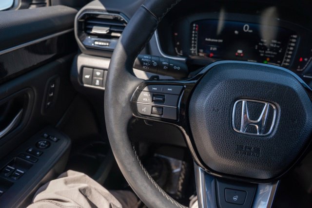Used 2025 Honda Pilot Elite image 20