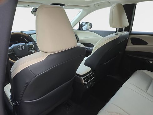 Used 2024 Lexus RX 350 Premium Plus w/ Convenience Package FWD image 12