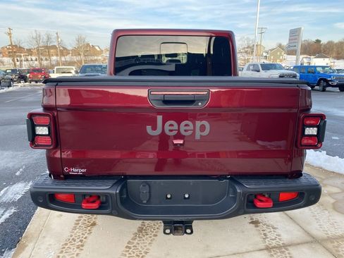 Certified 2022 Jeep Gladiator Rubicon w/ Cold Weather Group image 4