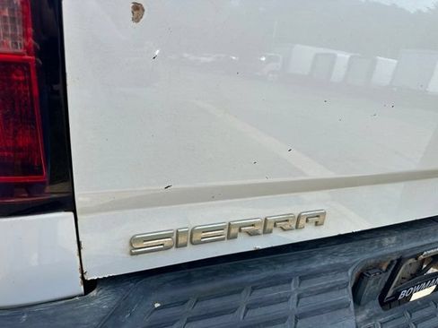 Used 2011 Chevrolet Silverado 2500 W/T w/ Snow Plow Prep Package AWD/4WD image 19