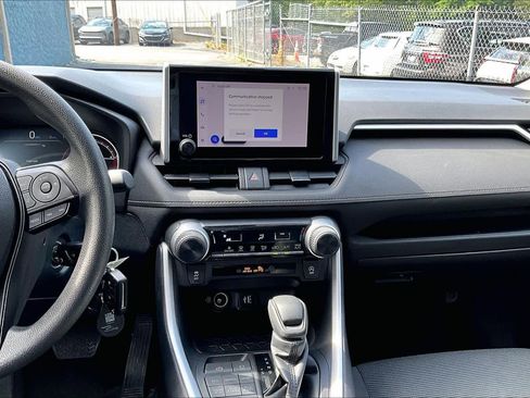 Certified 2024 Toyota RAV4 LE AWD/4WD image 7