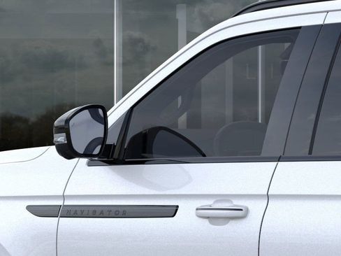 New 2026 Lincoln Navigator L Reserve w/ Jet Appearance Package image 19