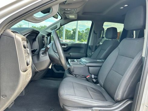 Used 2019 Chevrolet Silverado 1500 Custom Trail Boss w/ Custom Convenience Package AWD/4WD image 12