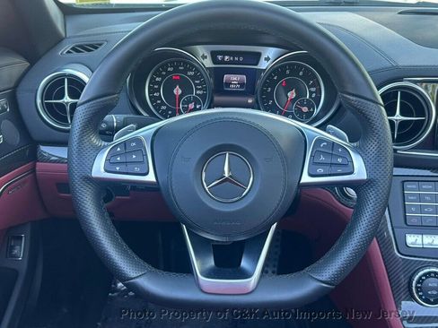Used 2018 Mercedes-Benz SL 550 image 40