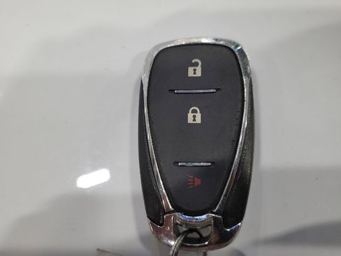 Used 2023 Chevrolet Equinox LS FWD image 32