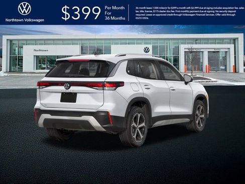 New 2025 Volkswagen Tiguan SE image 2