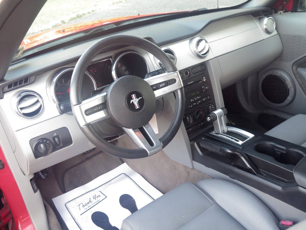 Used 2005 Ford Mustang Convertible RWD image 6