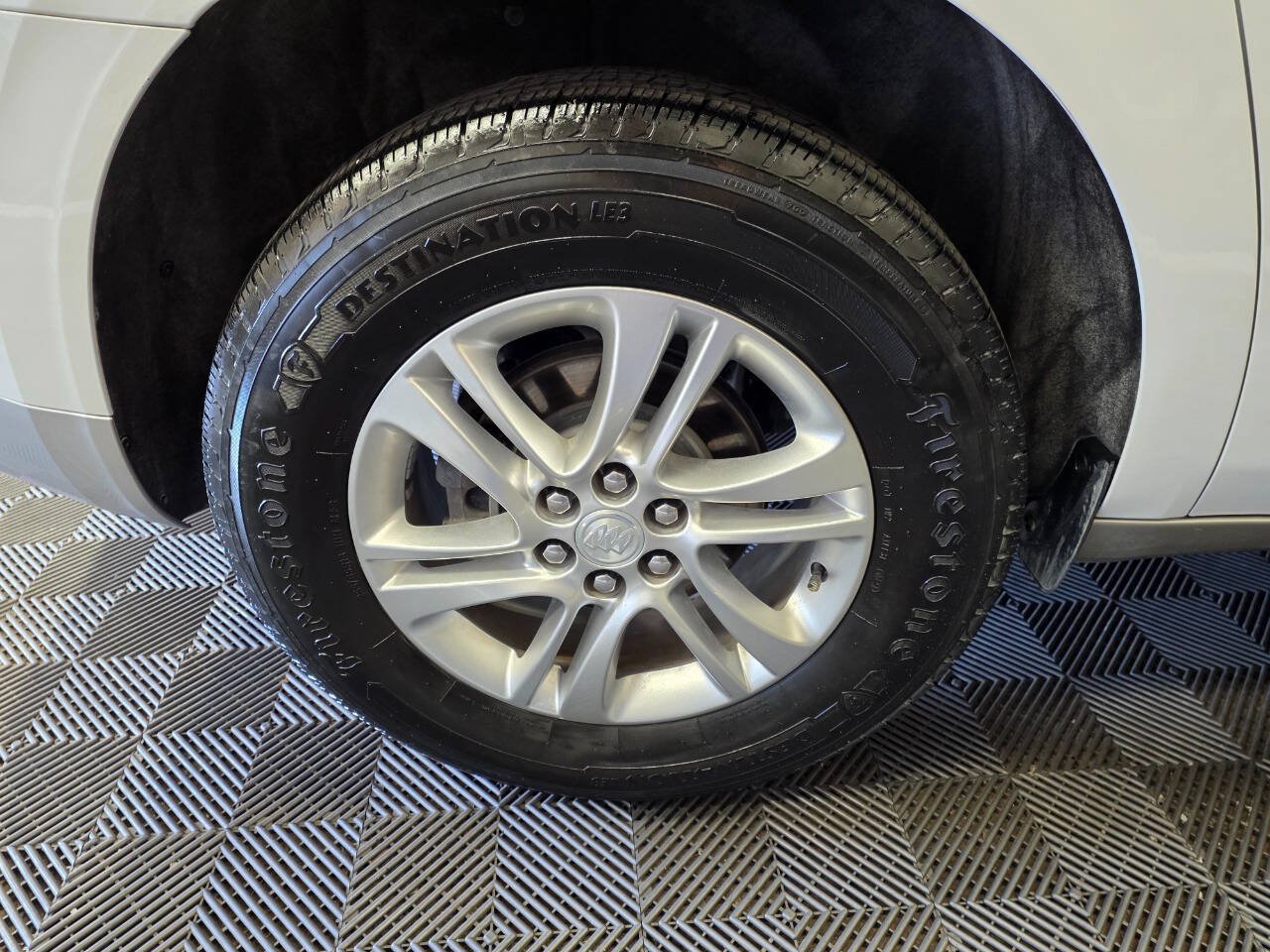 Used 2020 Buick Enclave Essence FWD image 39