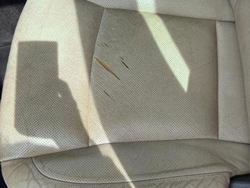 Used 2010 Hyundai Genesis 4.6 image 9