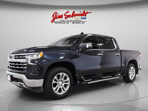 Used 2023 Chevrolet Silverado 1500 LTZ w/ LTZ Convenience Package II AWD/4WD image 3