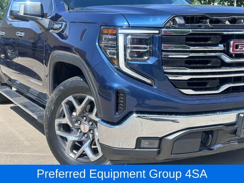 Used 2022 GMC Sierra 1500 SLT RWD image 2