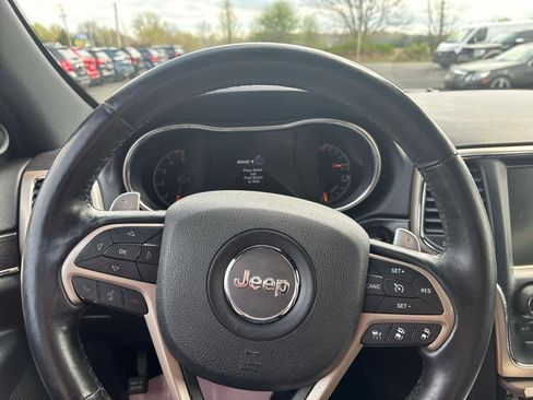 Used 2014 Jeep Grand Cherokee Limited w/ Luxury Group II image 29