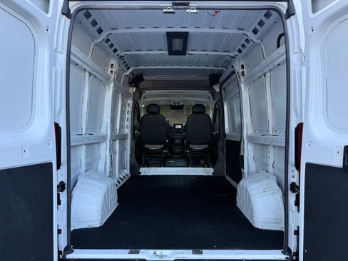 Used 2024 RAM ProMaster 2500 w/ Convenience Group FWD image 26