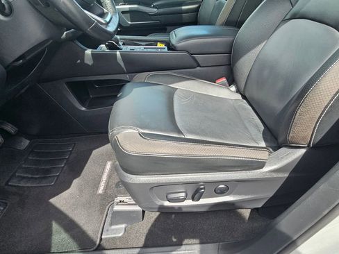 Certified 2023 Nissan Pathfinder SL w/ SL Premium Package FWD image 21
