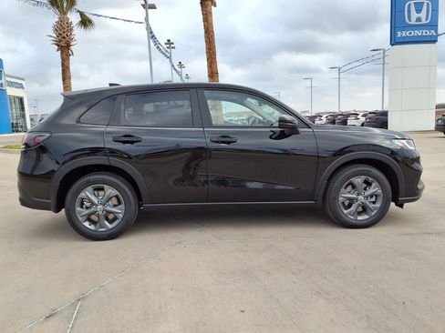 New 2026 Honda HR-V LX image 8