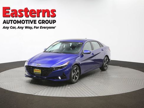Used 2023 Hyundai Elantra Limited w/ Preferred Accessory Package FWD image 57