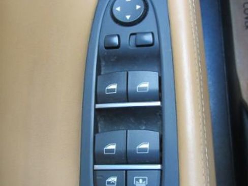 Used 2013 BMW ALPINA B7 xDrive w/ Driver Assistance Pkg image 34