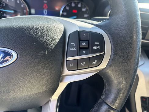 Used 2023 Ford Explorer XLT w/ Equipment Group 202A AWD/4WD image 20