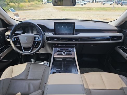 Used 2022 Lincoln Aviator Reserve w/ Class IV Trailer Tow Package RWD image 20