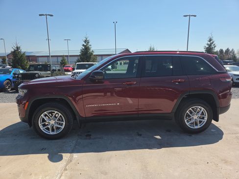 New 2026 Jeep Grand Cherokee Laredo X AWD/4WD image 11