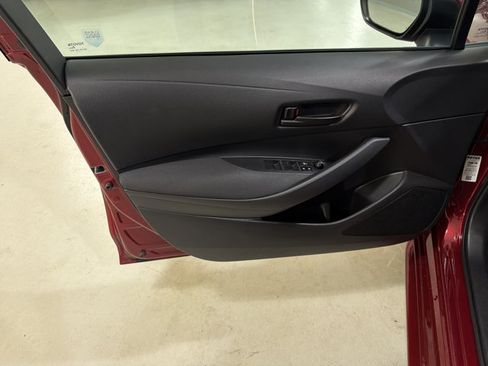 Used 2024 Toyota Corolla LE FWD image 17