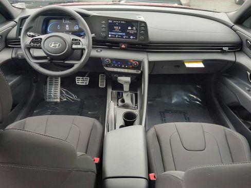 New 2025 Hyundai Elantra Sport FWD image 14