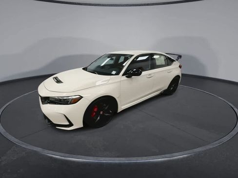 Used 2023 Honda Civic Type R image 4