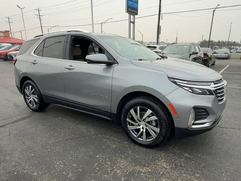 Used 2024 Chevrolet Equinox Premier AWD/4WD image 2