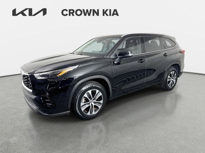 Used 2022 Toyota Highlander XLE