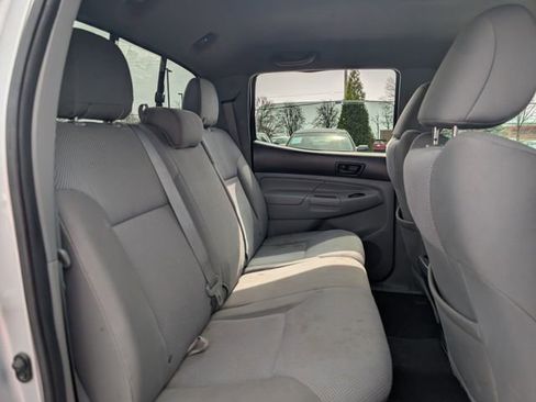 Used 2012 Toyota Tacoma 4x4 Double Cab w/ TRD Sport Pkg image 20