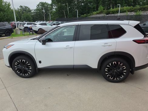 New 2026 Nissan Rogue Dark Armor AWD/4WD image 2