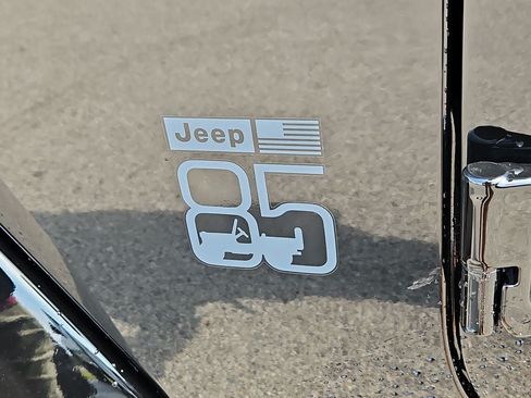 New 2026 Jeep Gladiator Sport AWD/4WD image 16