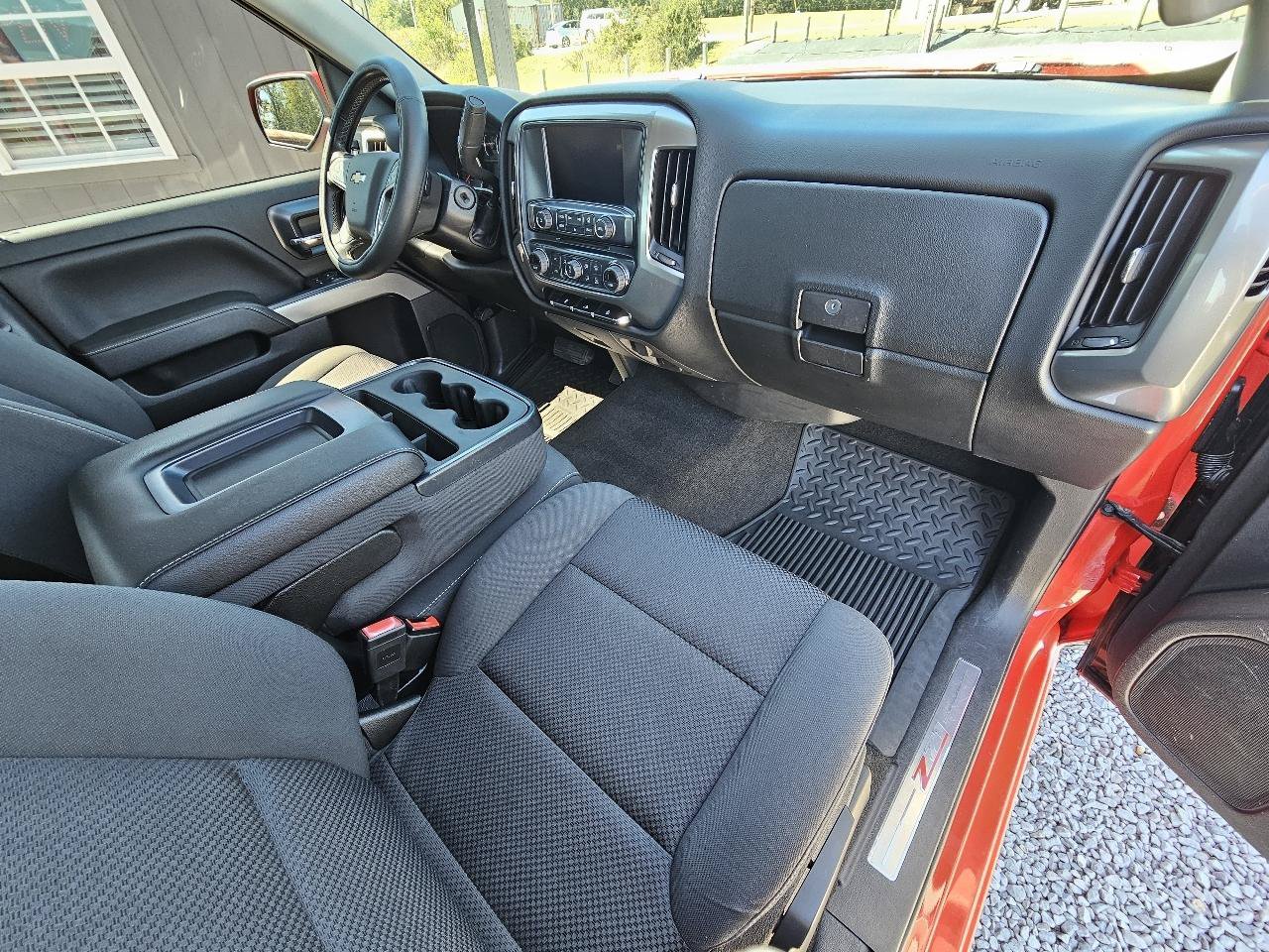 Used 2018 Chevrolet Silverado 1500 LT w/ Texas Edition AWD/4WD image 35
