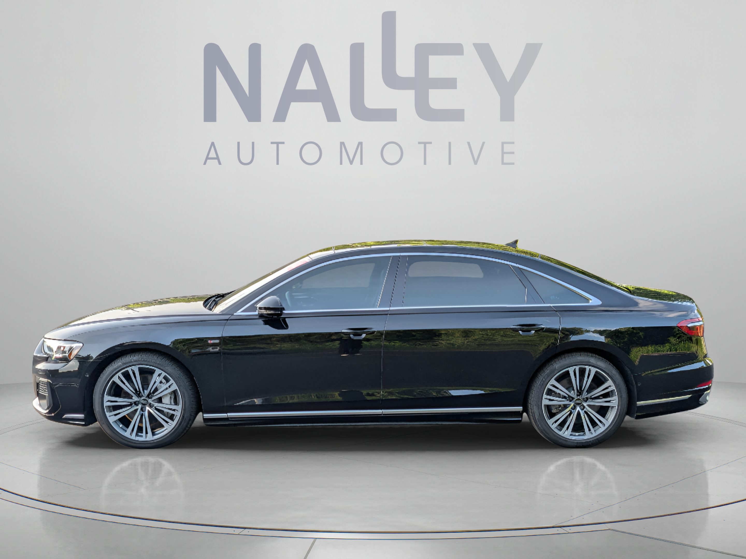 Used 2023 Audi A8 L 3.0T AWD/4WD image 2