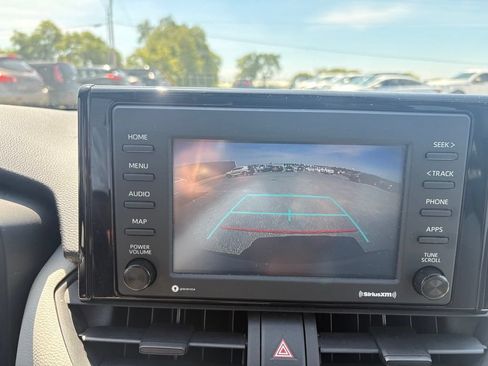 Used 2021 Toyota RAV4 XLE w/ Convenience Package AWD/4WD image 28