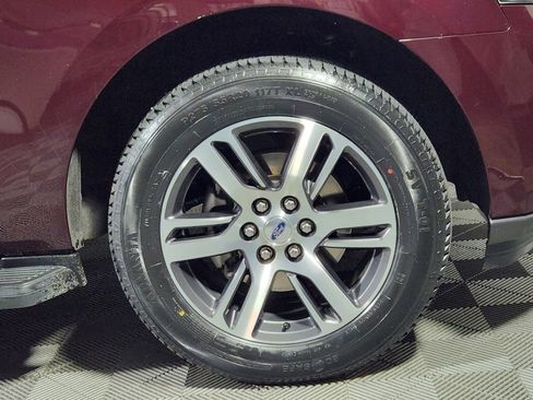 Used 2024 Ford Expedition Limited image 13