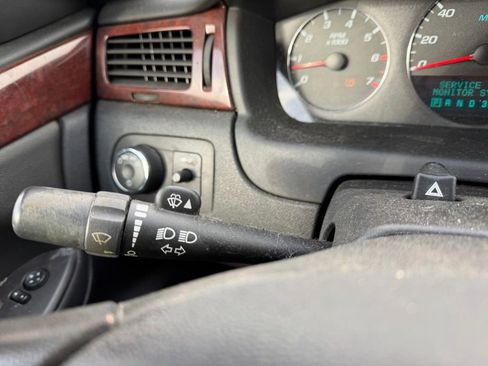 Used 2007 Chevrolet Impala LT image 16