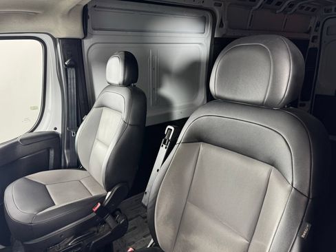 Used 2023 RAM ProMaster 2500 FWD image 7