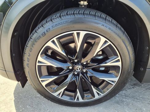 Used 2024 MAZDA CX-90 Plug-In Hybrid w/ Premium Pkg AWD/4WD image 9