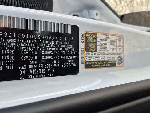 New 2026 Kia EV9 Land image 28