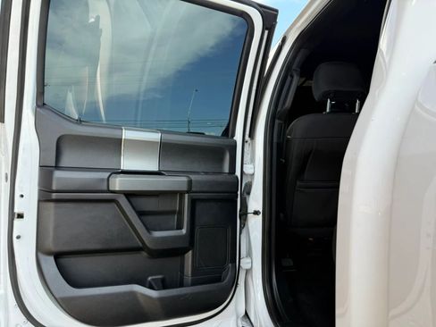 Used 2016 Ford F150 XLT w/ Equipment Group 302A Luxury AWD/4WD image 34