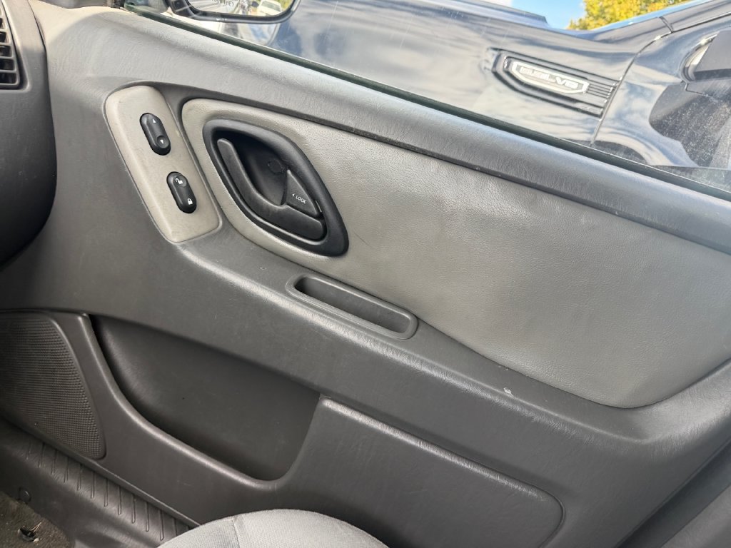 Used 2006 Ford Escape XLT FWD image 35