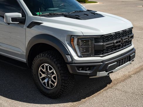 Used 2023 Ford F150 Raptor image 11
