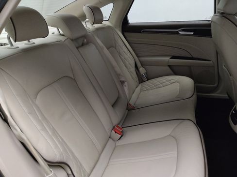 Used 2017 Ford Fusion Platinum image 19