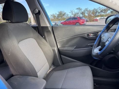 Used 2018 Hyundai Kona SEL image 7