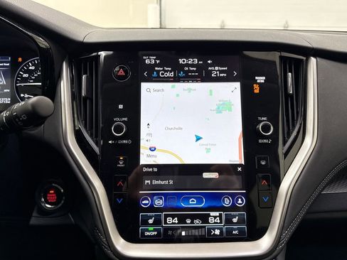 Used 2025 Subaru Outback Premium image 19