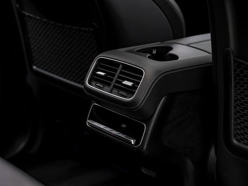 Used 2024 Mercedes-Benz GLS 63 AMG 4MATIC image 40