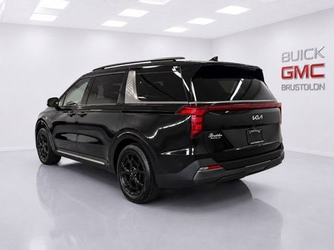 Used 2026 Kia Carnival SX w/ SX Dark Edition Package FWD image 10