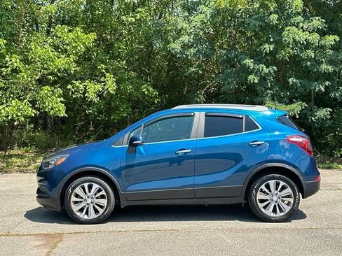 Used 2019 Buick Encore Preferred FWD image 2